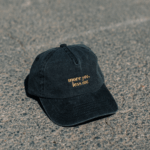 More you, less me | unisex šiltovka - čierna